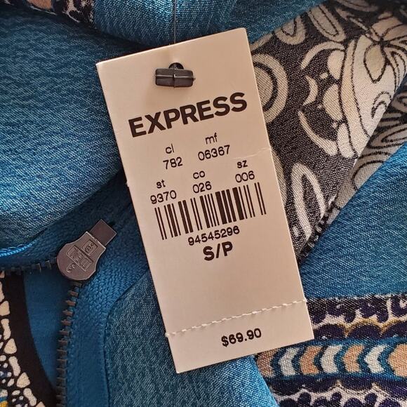 Express Graphic Short Sleeve Shift Dress Size S Petite - Picture 9 of 9